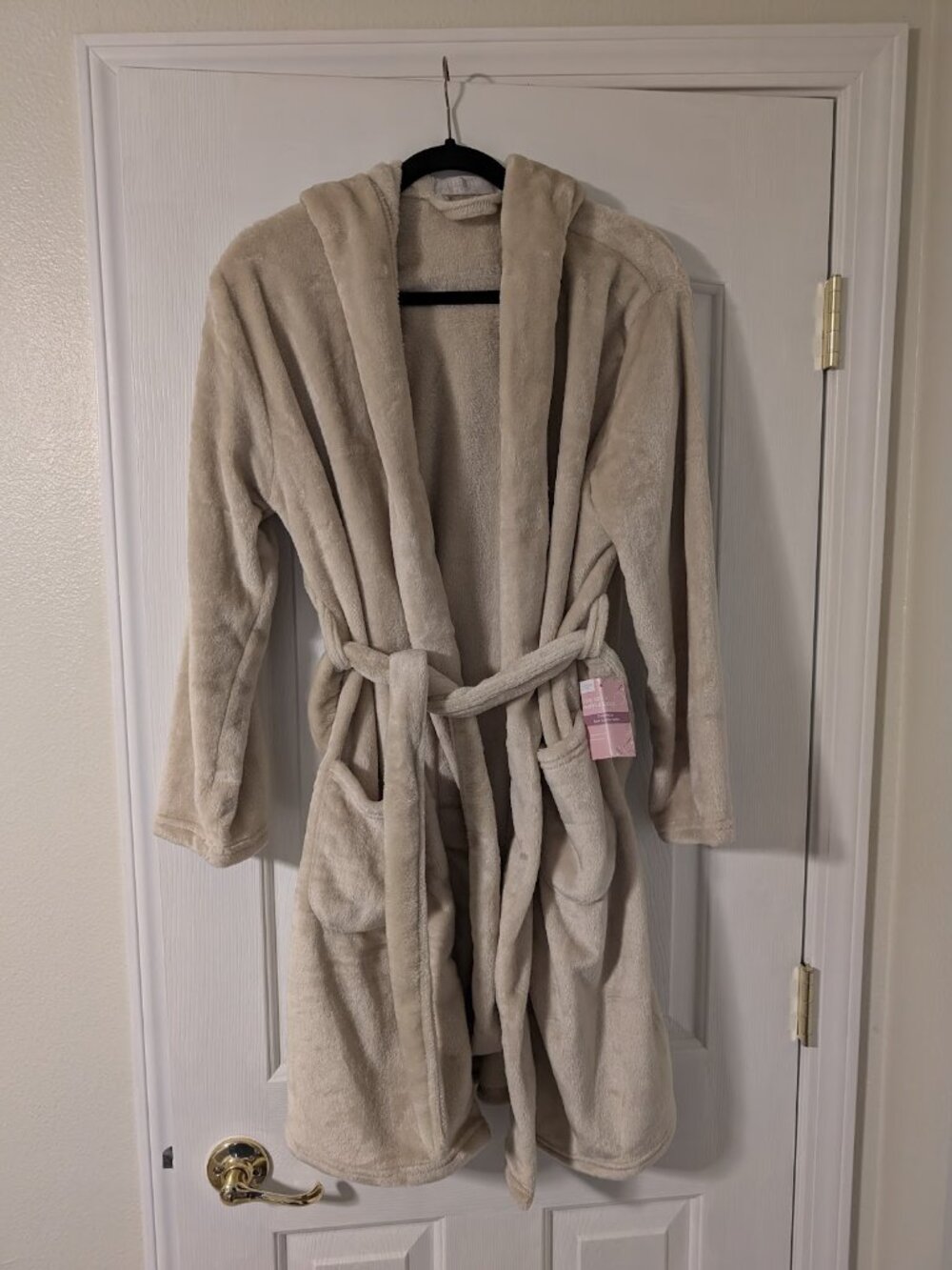 Cozy, fleece cream hooded robe xs/s/m NWT